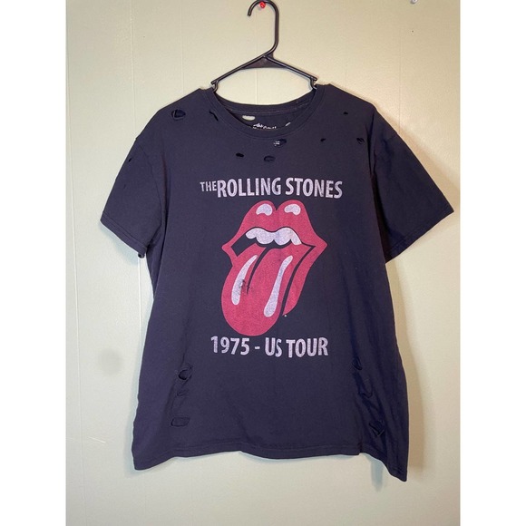 the Rolling Stones Tops - Rolling Stones distressed tshirt FM1